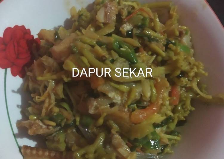 Langkah meracik Bunga Pepaya Gurih Pedas Hangat, Lezat Sekali