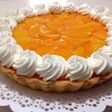 Tarta de durazno con pastelera y Chantilly