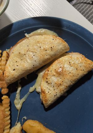 A picture of Creamy golden tacos.