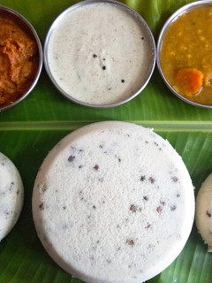 காஞ்சிபுரம் இட்லி (kanchipuram idli recipe in tamil) செய்முறை முக்கிய புகைப்படம்