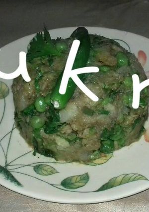 A picture of Aloo matar ki sabji.