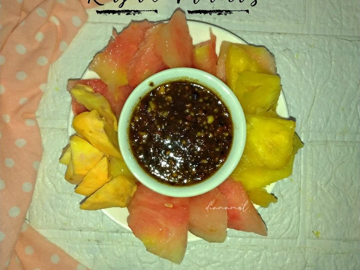 Langkah Mudah untuk Membikin Resep Rujak Manis yang Sempurna Anti Ribet, Menggugah Selera