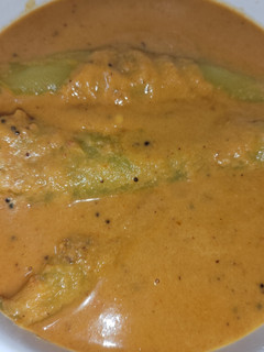 பஜ்ஜி மிளகாய் குழம்பு(chilli curry recipe in tamil) செய்முறை முக்கிய புகைப்படம்