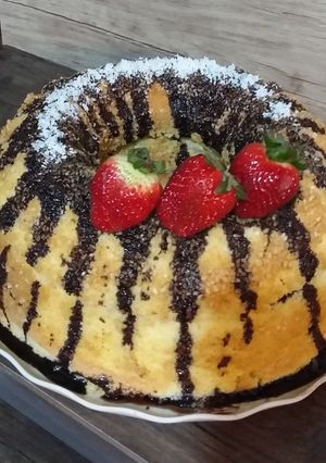 عکسی از دستور کیک اسفنجی با سس شکلات و کنجد😋