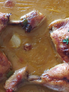 Una foto de Pollo al horno en Salsa Kebab