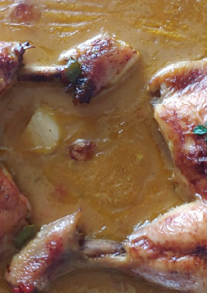 Una foto de Pollo al horno en Salsa Kebab