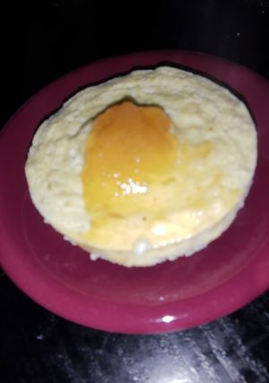 Una foto de Mini tortita proteica con harina de coco al microondas