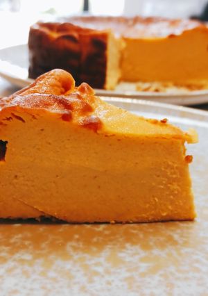 A picture of 🎃 Creamy Pumpkin Baked Cheesecake (Gluten-free).
