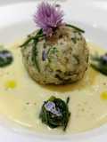 Canederli agli agretti con salsa di patate