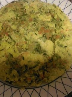 Una foto de Tortilla de calabacín y zanahoria
