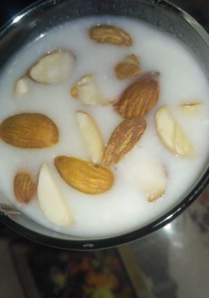 ड्राई फ्रूट्स लस्सी (Dry Fruit Lassi recipe in Hindi) रेसिपी मुख्य फोटो