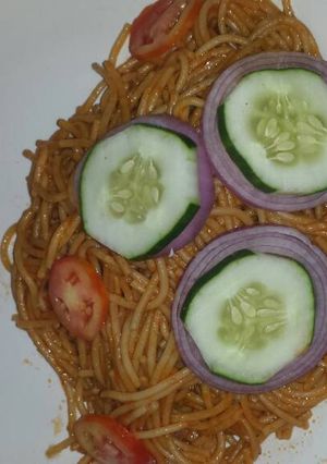 A picture of Spaghetti jallof.