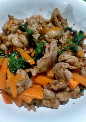 รูปของ ผัดกะเพราไก่หมักพริกแห้ง