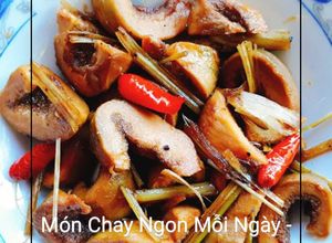 Hình của món Vả kho xả ớt chay.
