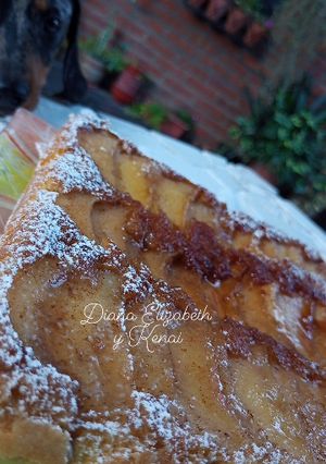 Una foto de Torta invertida de peras en la Flip.🍐👩🏼‍🍳🐾🐾🐾🐾🐾🐾🐾🐾