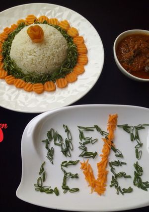 A picture of White rice and stew.