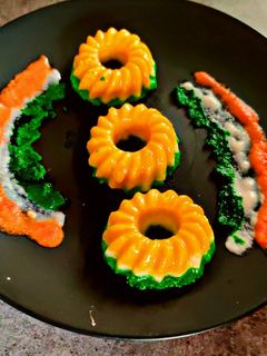 গাজর পেস্তার ট্রাই কালার সন্দেশ (gajar pista tri colour sandesh recipe in Bengali) রেসিপির প্রধান ছবি