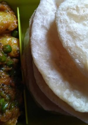 पूरी दम आलू (Puri dum aloo recipe in Hindi) रेसिपी मुख्य फोटो