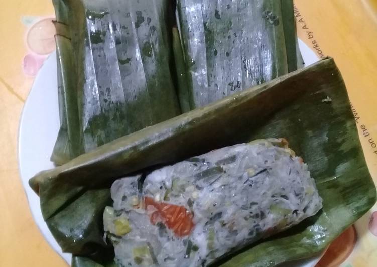 Pepes Ikan Teri Nasi