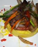Causa rellena de lomo saltado