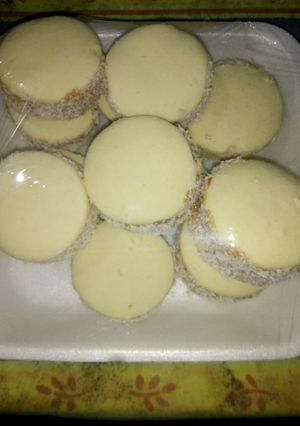Una foto de Alfajores de Maizena caseros