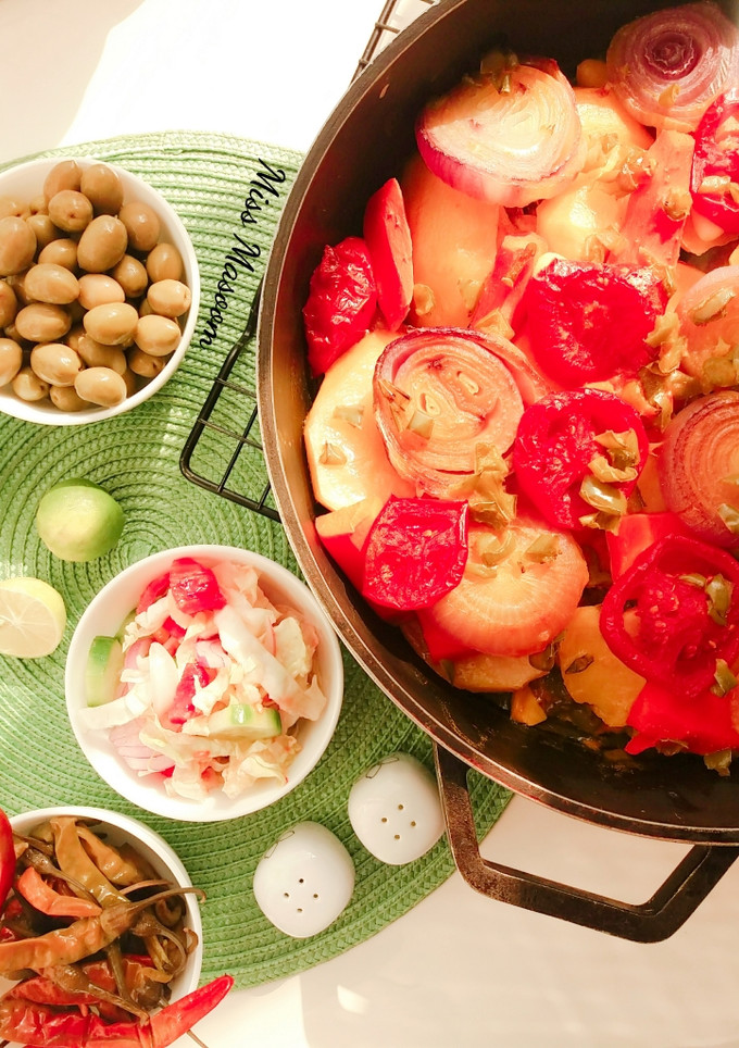 عکسی از دستور خوراک مرغ و سبزیجات در فر(رژیمی)