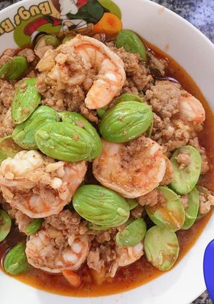 รูปของ ผัดสะตอน้ำพริกเผาสองเกลอ (หมูสับ+กุ้งสด)