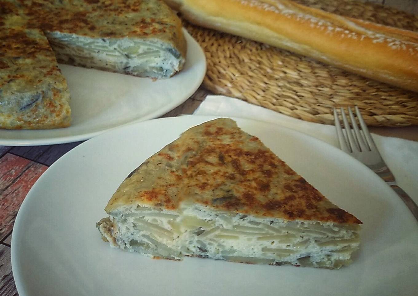 Tortilla de berenjenas, patatas y queso