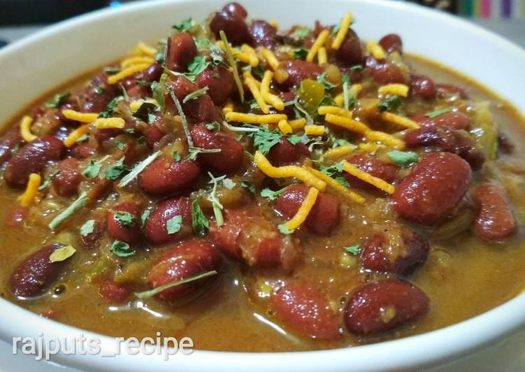 Homemade Rajma Masala or kidneybeans Curry