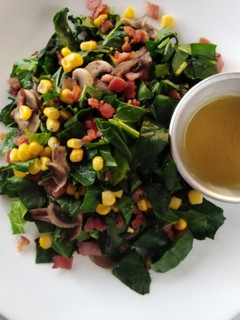 Una foto de "Ensalada de espinacas con tocino" (Jasmine)