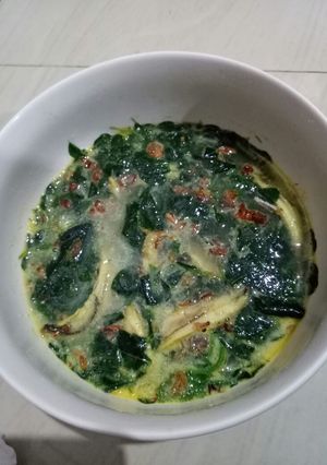 Foto resep Daun kelor kuah santan