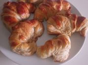 Una foto de masa para facturas levadura seca