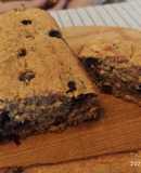 Budín de banana, arándanos y chocolate kit Kat