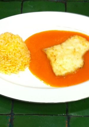 Una foto de Pescado en salsa de chipotle