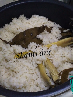 Foto resep Nasi Uduk Rice Cooker