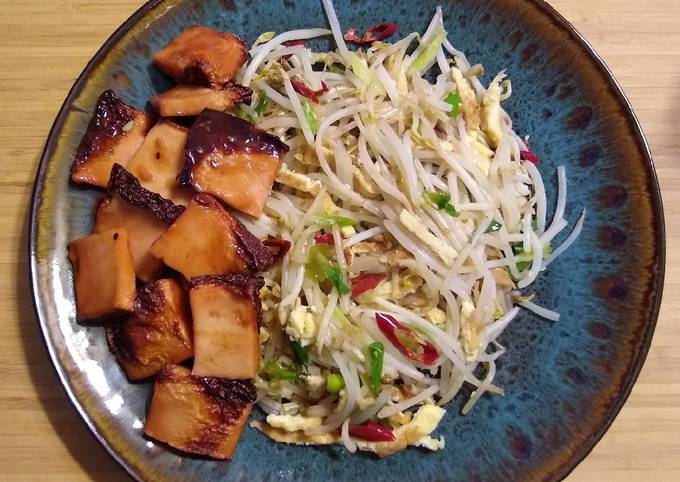 Simple Way to Make Any-night-of-the-week Bean Sprouts Stir Fry