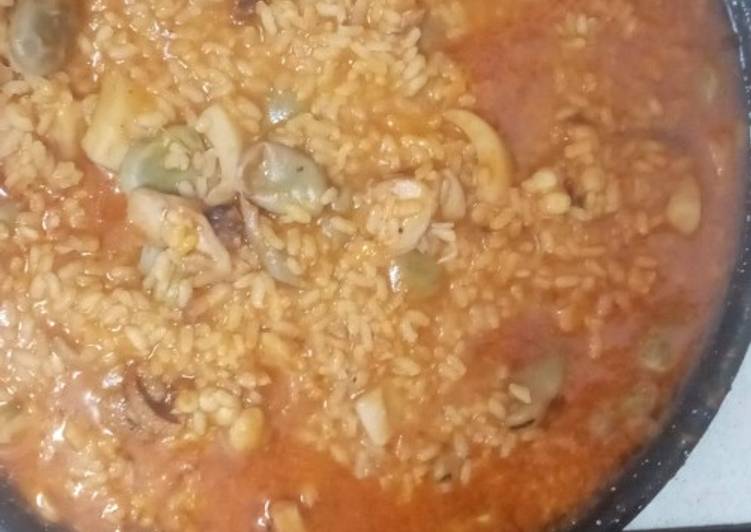 Arroz con habas y choco