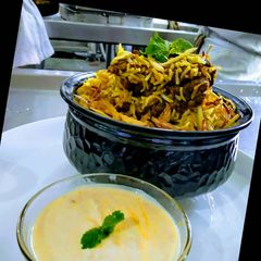 A picture of Hyderabadi Mutton Biryani.