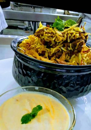 A picture of Hyderabadi Mutton Biryani.