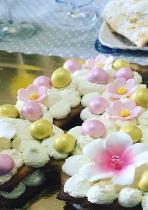 Foto di Cream tart con sfoglia al cioccolato