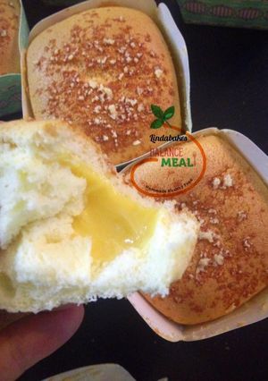 A picture of Cheesy Hokkaido cupcakes.