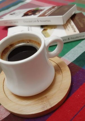 Une photo de Café noir parfumé a l'eau de fleur d'oranger ☕