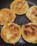 Arepas🫓de maíz🌽peto y queso🧀fresco🥯
