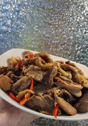 Hình của món Vịt xào sả ớt.