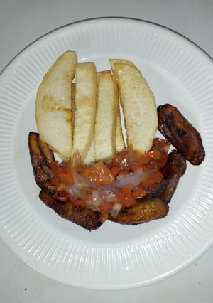Doya da tomatoes sauce ainihin hoton girkin