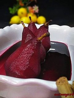 Una foto de 🍐Peras al vino tinto🍐