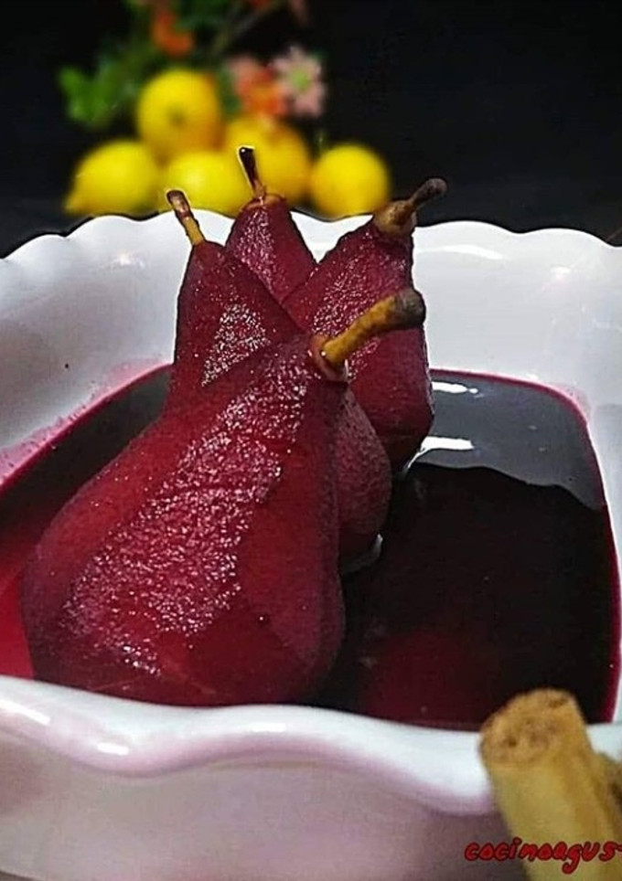 Una foto de 🍐Peras al vino tinto🍐
