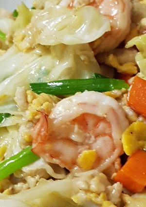 รูปของ กะหล่ำปลีผัดไข่หมูกุ้ง