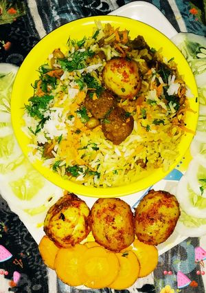 सोया बिर्याणी (soya biryani recipe in marathi) रेसिपी चे मुख्य फोटो 