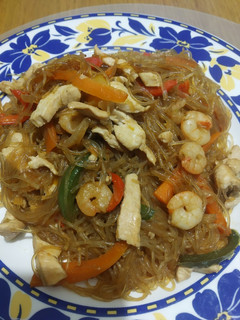 Una foto de Fideos estilo chino